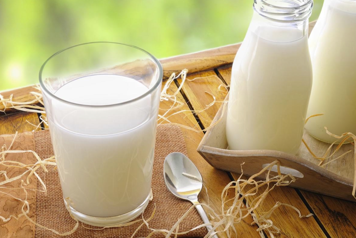Chia sẻ công thức: Cách làm trắng da bằng sữa tươi không đường